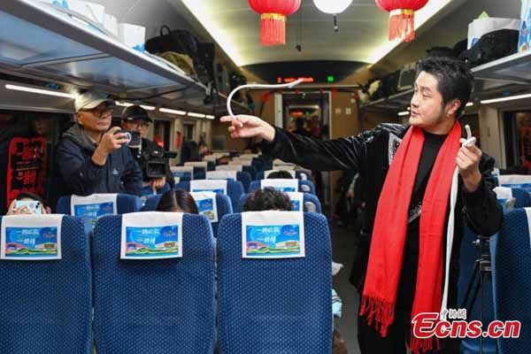 Spring Festival celebrated on cross-border train