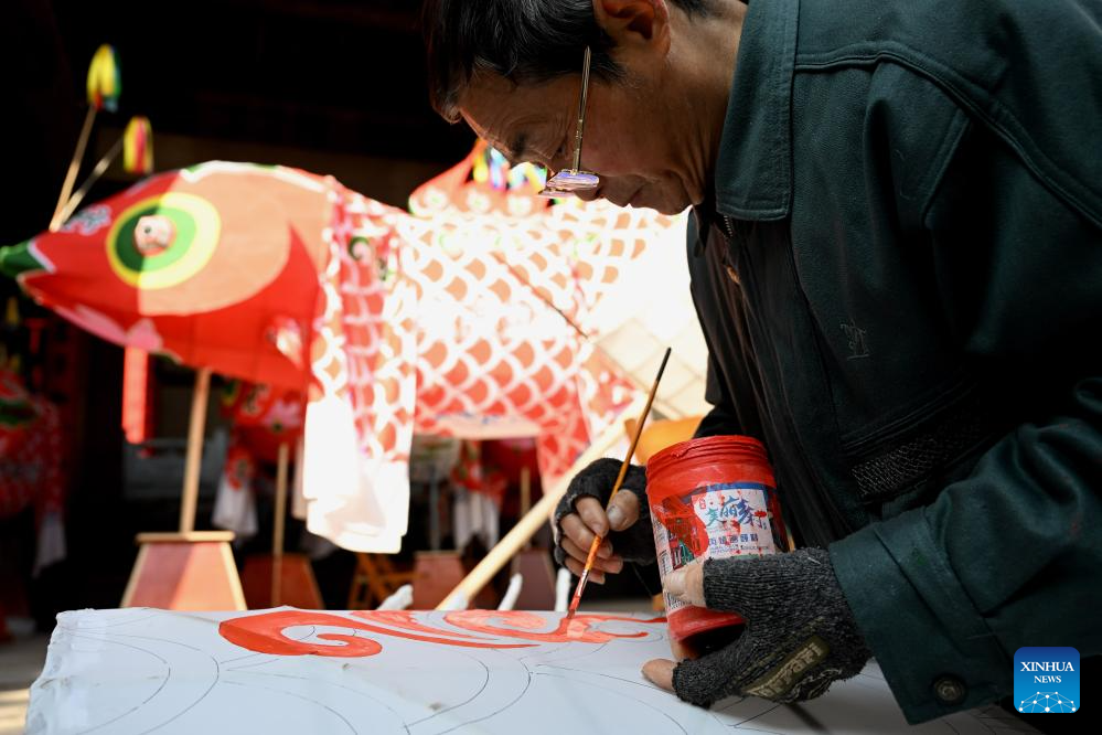 Traditional fish-shaped lanterns embrace new vitality in Shexian, E China